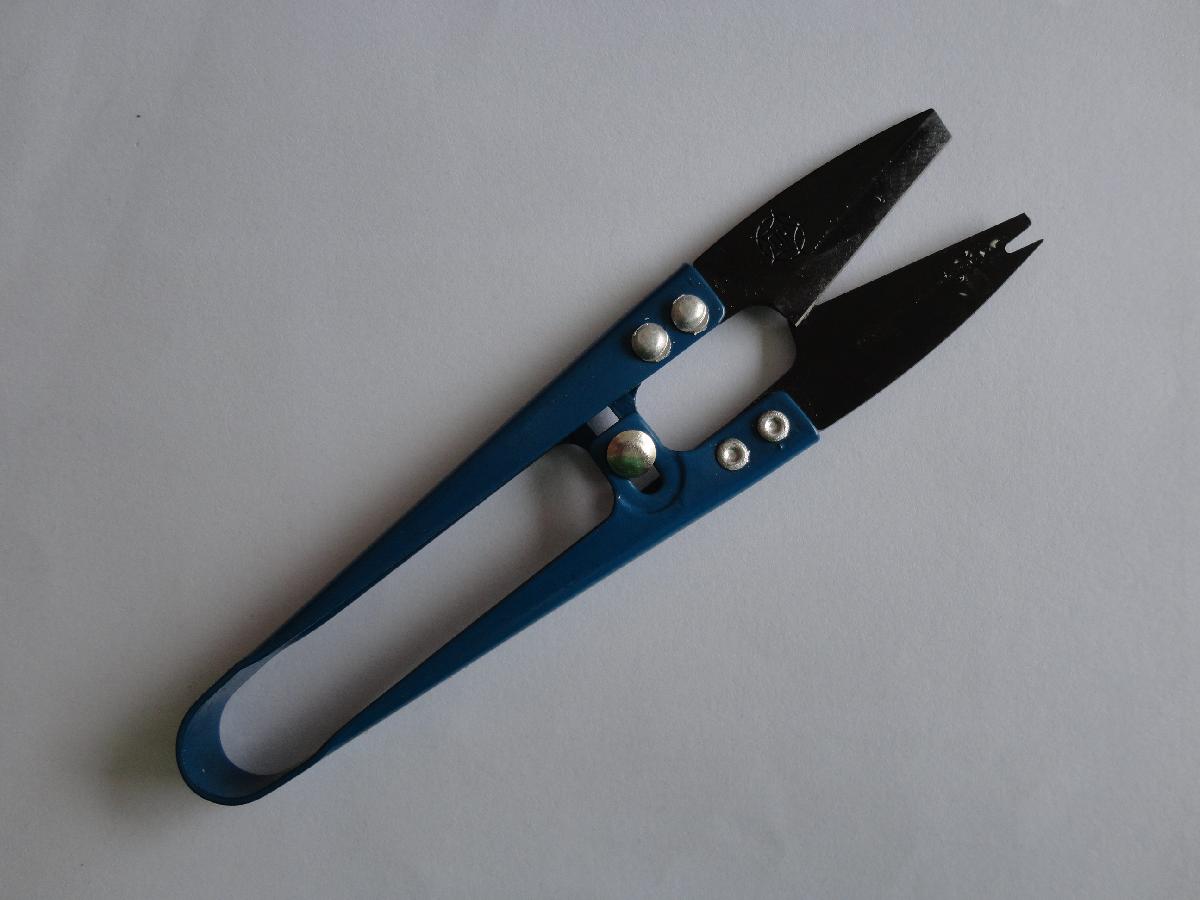 DJ 100 Thread cutting scissors
