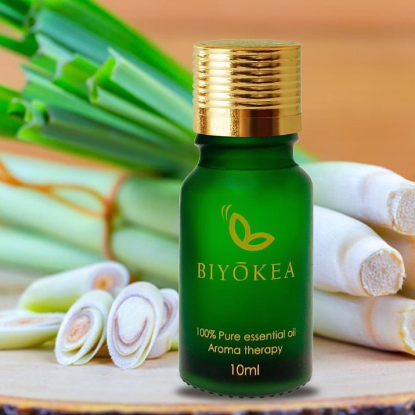 Lemongrass essential oil