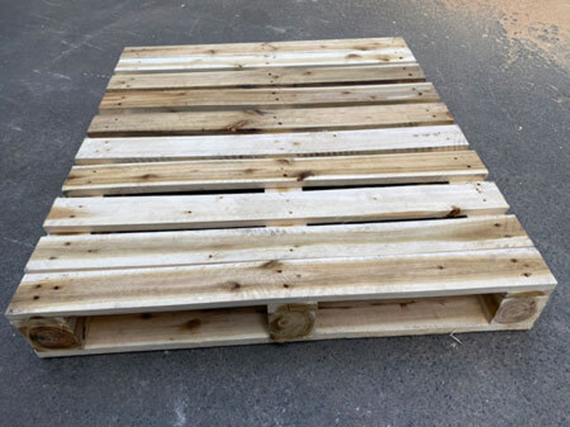 Wooden pallet