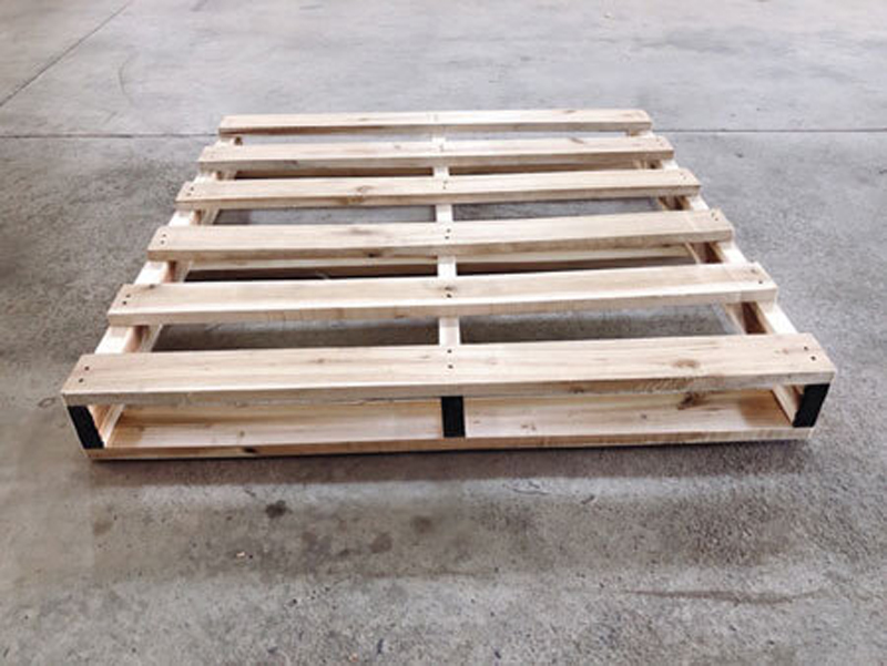Wooden pallet
