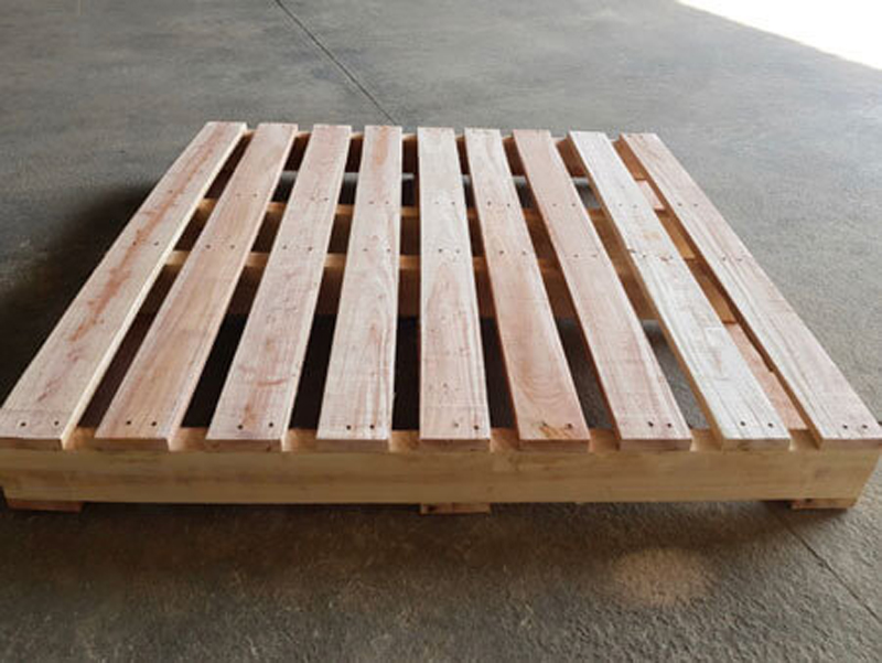 Wooden pallet