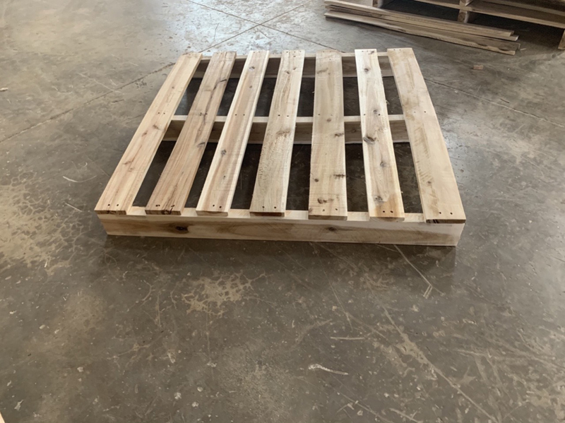 Wooden pallet