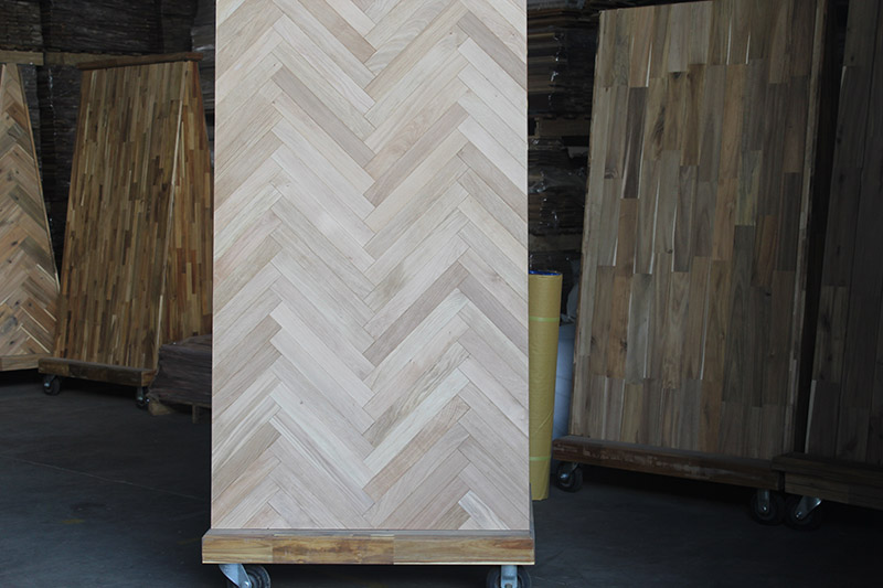 Oak wood flooring