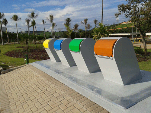 Underground recycling bin