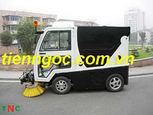 Street sweeping truck