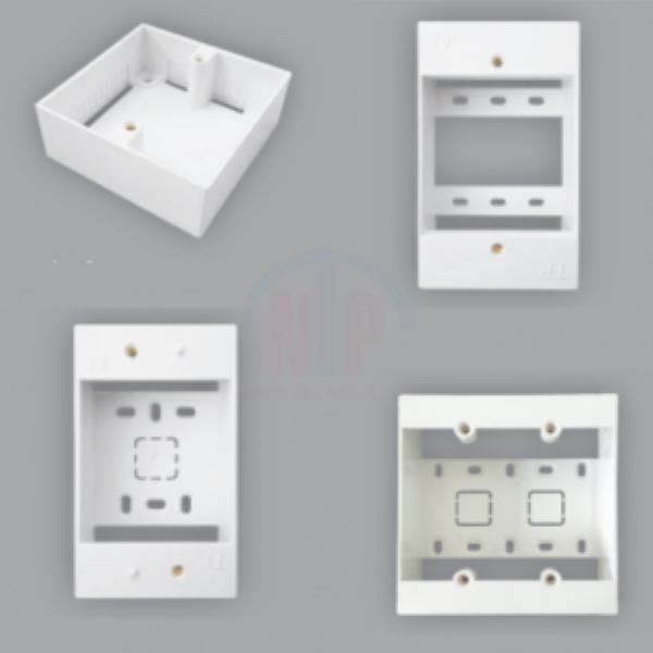 Outlet box for electrical wire