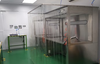 Luminor Flow Hood