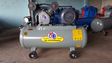 Air compressor