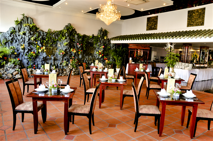 Boulevard Restaurant