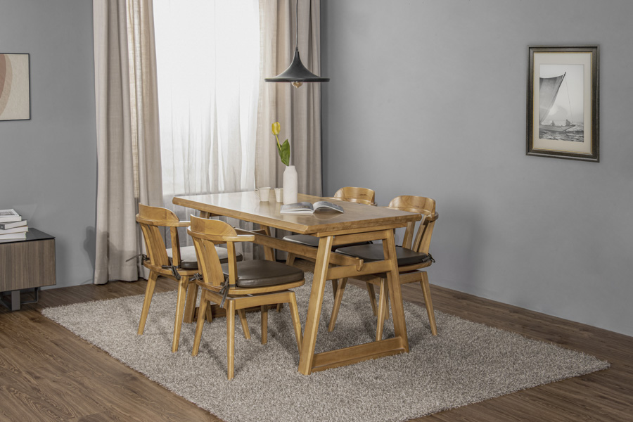 Florin dining table
