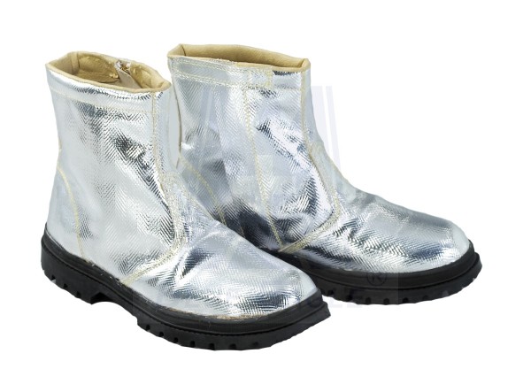 Heat-resistant shoes