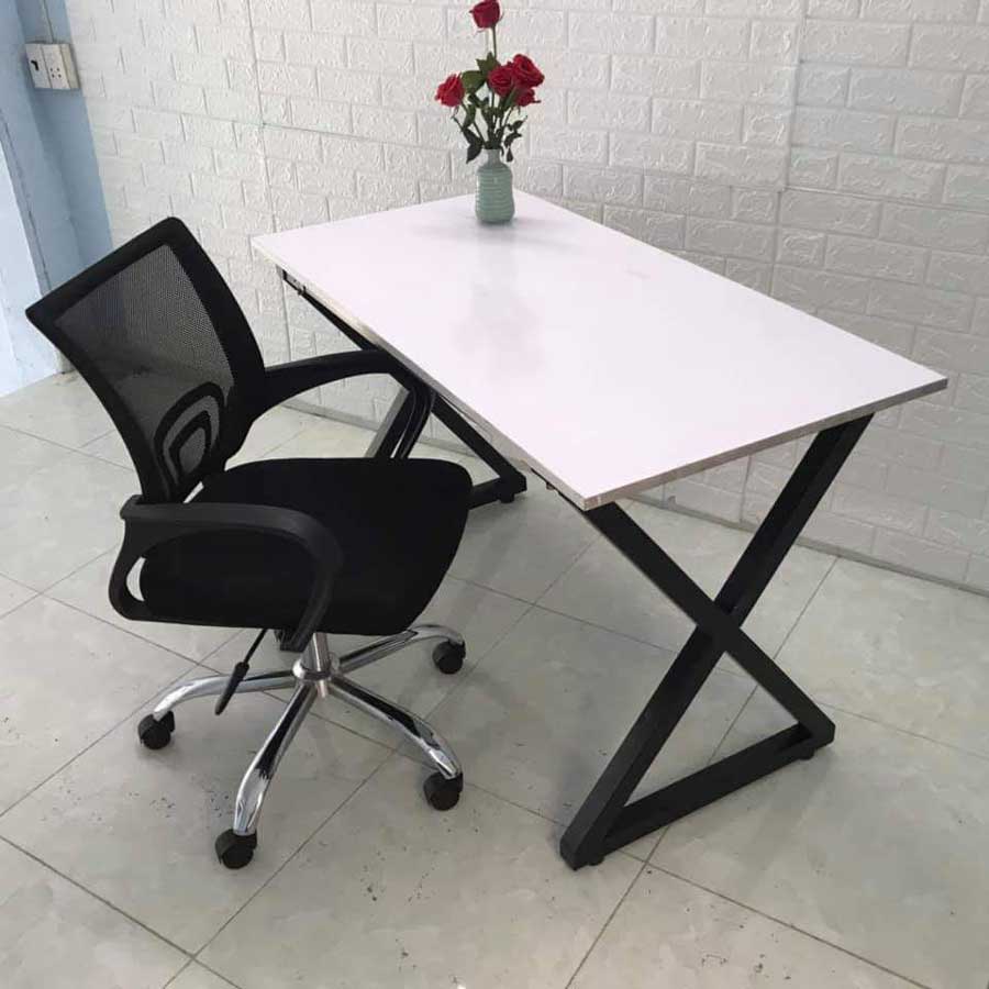 Iron table and chair frame for export