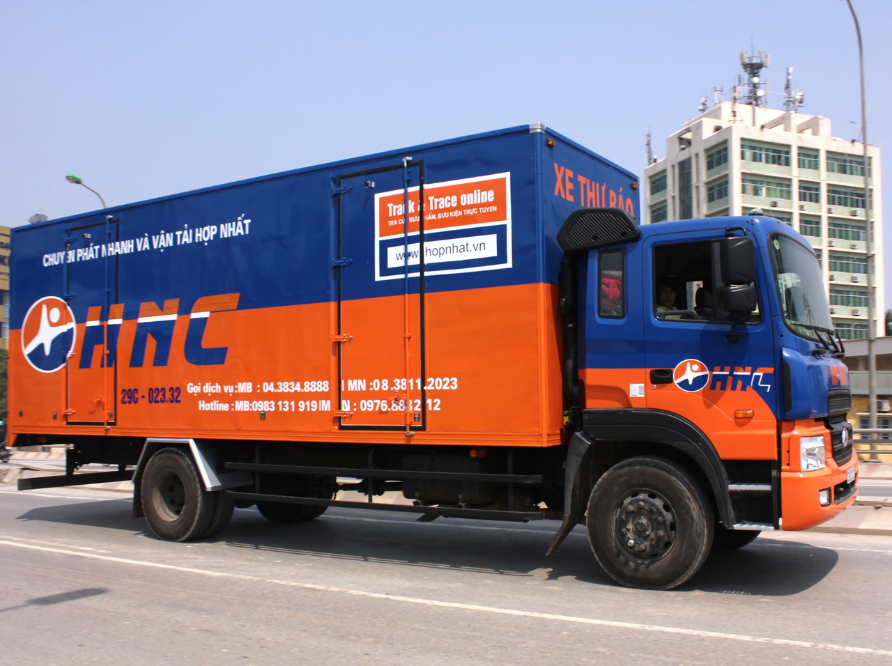 Road Courier