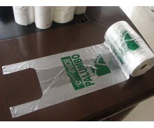 Plastic bag roll