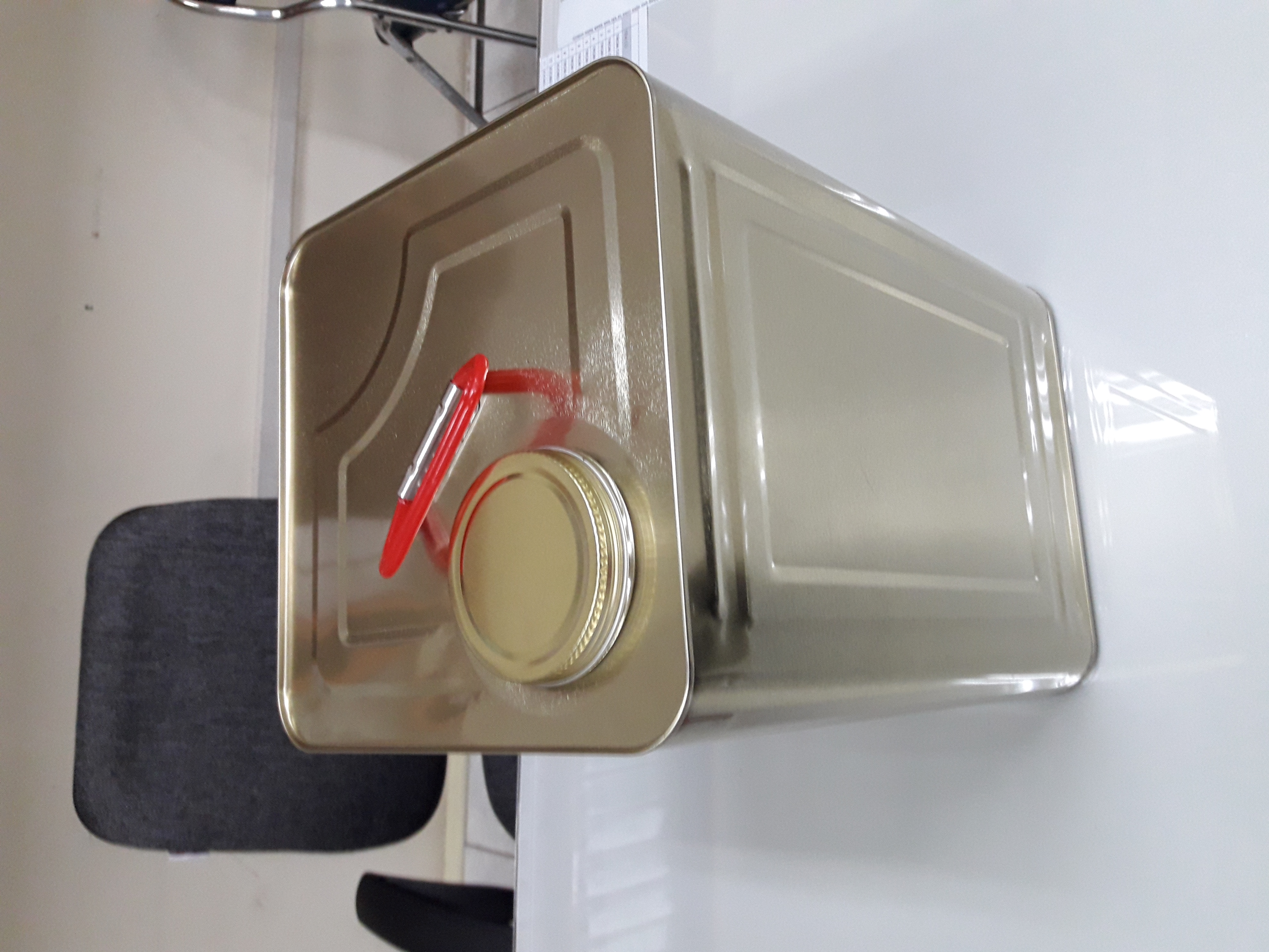Paint can