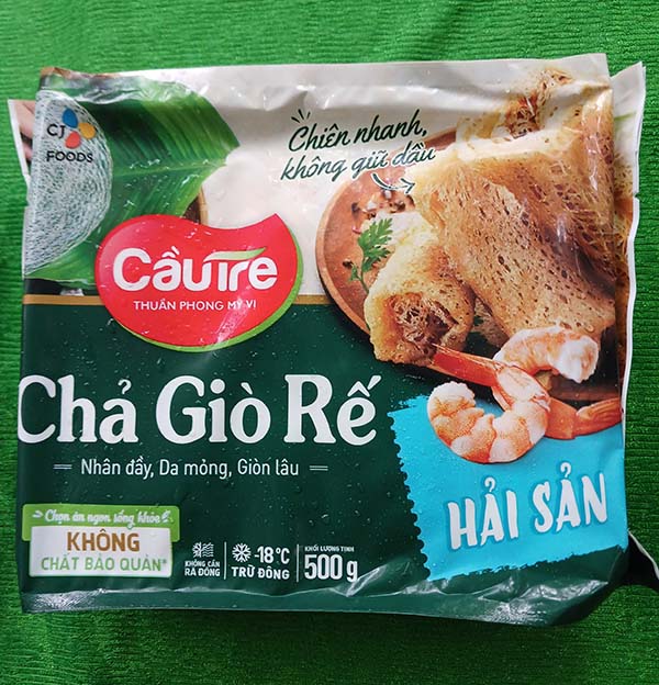 Net-wrapped spring rolls