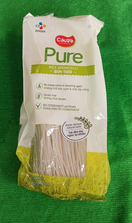 Fresh rice noodles