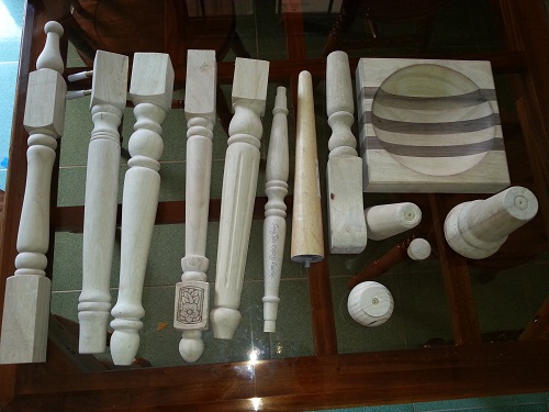 Lathing, carving and polising wood parts