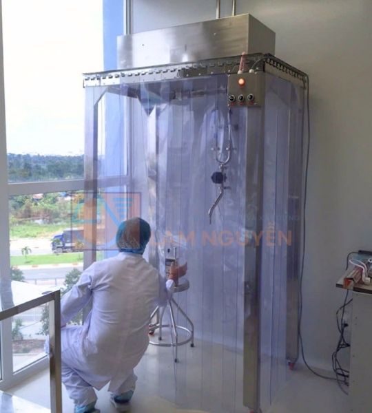 LAF weighing booth