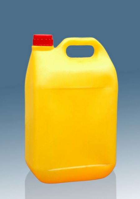 Plastic can