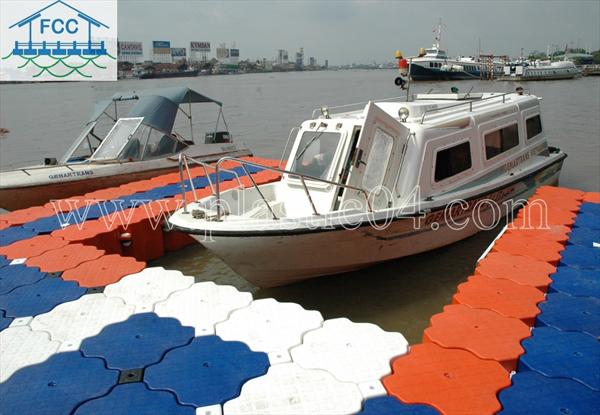 Floating Pontoon