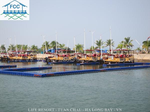 Floating Pontoon
