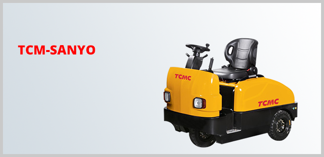 Towing tractor