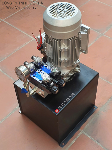 Compact hydraulic power units