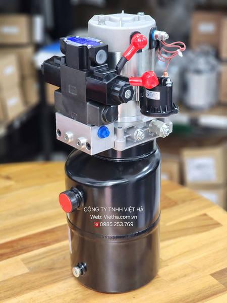 Compact hydraulic power units