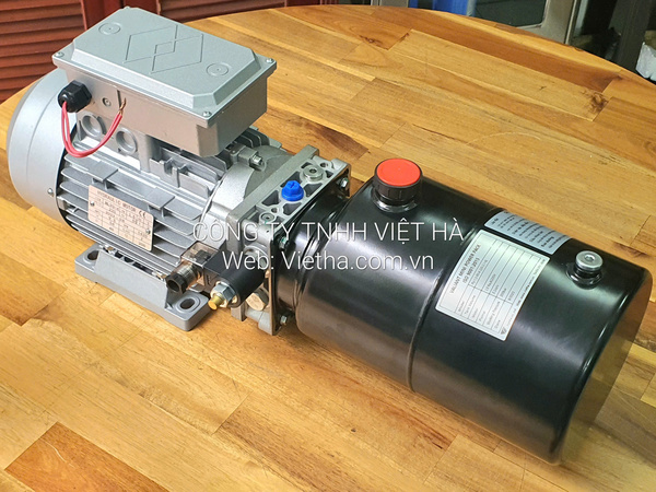 Compact hydraulic power units