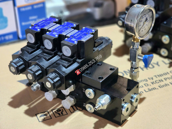 Hydraulic valves