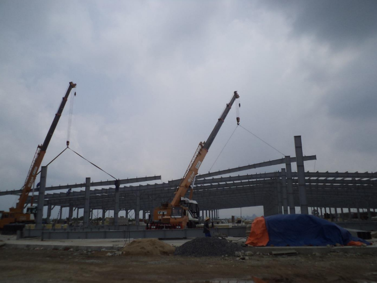 Factory steel structure