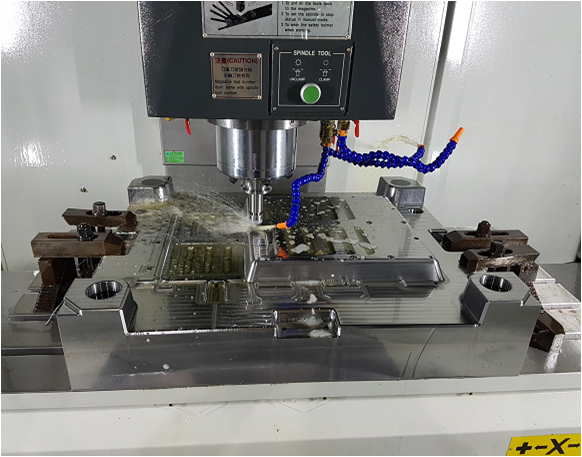 Plastic molding machines