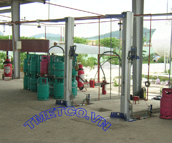 Ha Tinh filling station