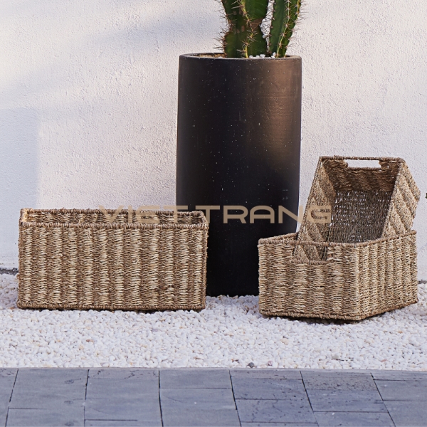 Natural sundries basket