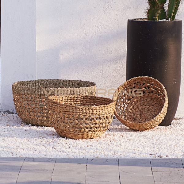 Small round basket