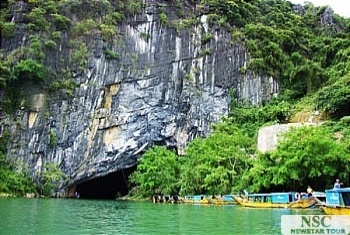 Travelling through Viet Nam