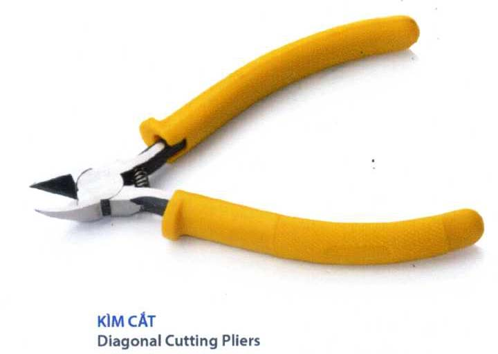 Cutting plier