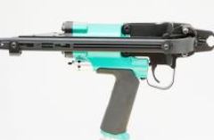 Hand-held pneumatic tool