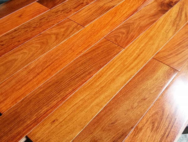 Giang Huong Lao wood floor