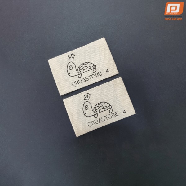 QRUASTORE printed label