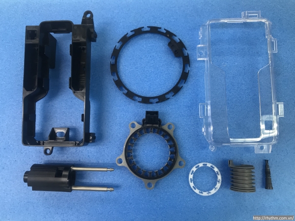Plastic mold part