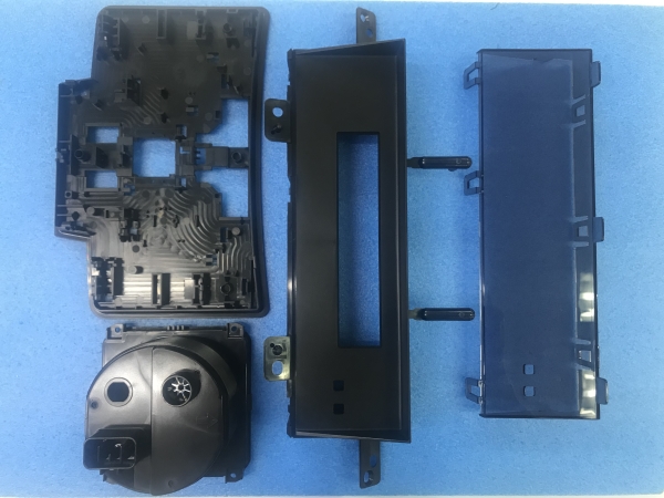 Plastic mold part