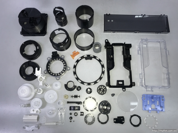 Plastic mold part