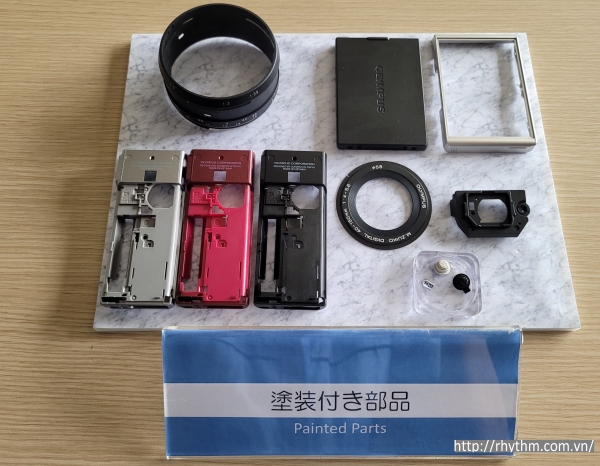 Plastic mold part