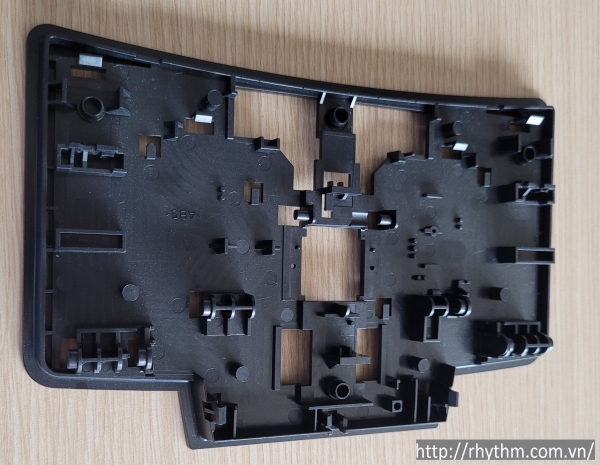 Plastic mold part