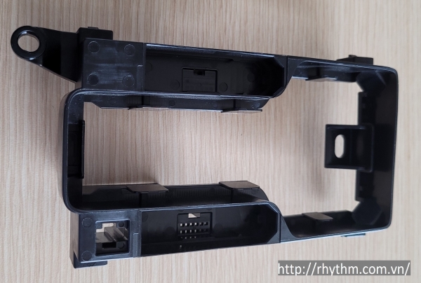 Plastic mold part