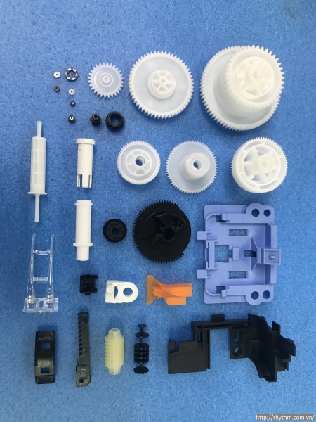 Plastic mold part