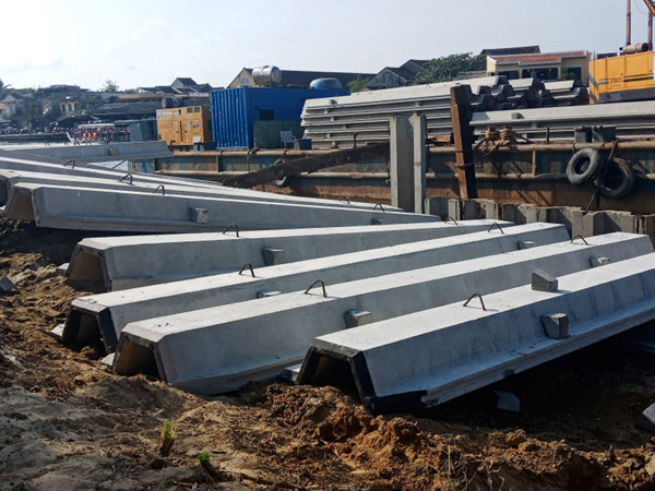 Prestressed concrete sheet piles