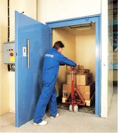 Freight elevator